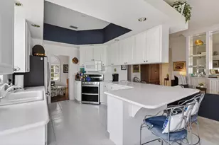 8268 SE Palm Hammock Ln, Hobe Sound, FL 33455 - Photo 13