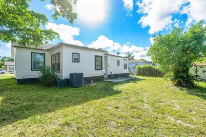 921 43rd Street, West Palm Beach, FL 33407 - Photo 19