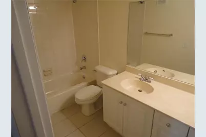 711 N Pine Island Road #206, Plantation, FL 33324 - Photo 7