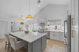 2631 Mohawk Cir, West Palm Beach, FL 33409 - Photo 3