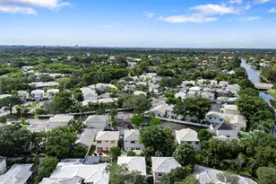 9859 NW 2nd St, Plantation, FL 33324 - Photo 35