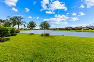 471 SE Vallarta Dr, Port Saint Lucie, FL 34984 - Photo 7