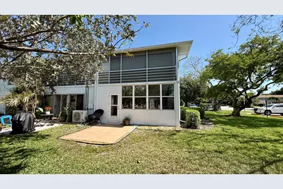 21 Newport B Court, Deerfield Beach, FL 33442 - Photo 27