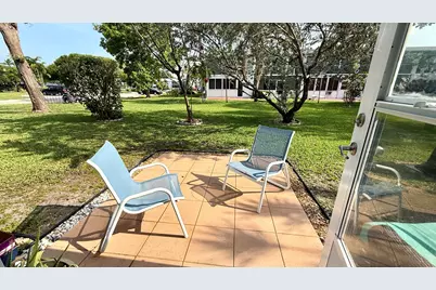 21 Newport B Court, Deerfield Beach, FL 33442 - Photo 25
