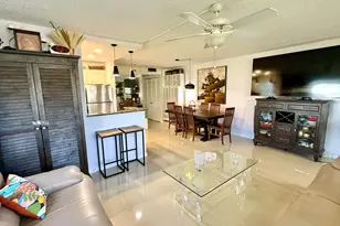 21 Newport B Ct, Deerfield Beach, FL 33442 - Photo 3