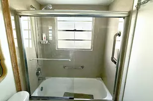 21 Newport B Ct, Deerfield Beach, FL 33442 - Photo 17