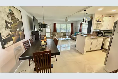21 Newport B Court, Deerfield Beach, FL 33442 - Photo 5