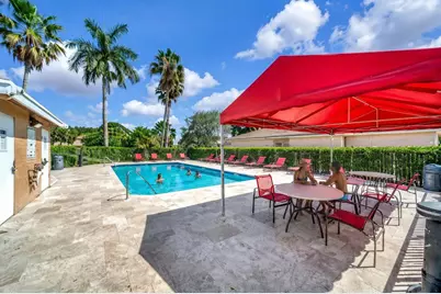 4131 Eastridge Circle, Pompano Beach, FL 33064 - Photo 53