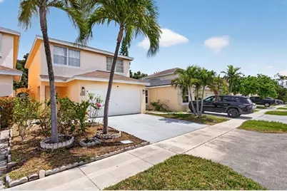 4131 Eastridge Circle, Pompano Beach, FL 33064 - Photo 1