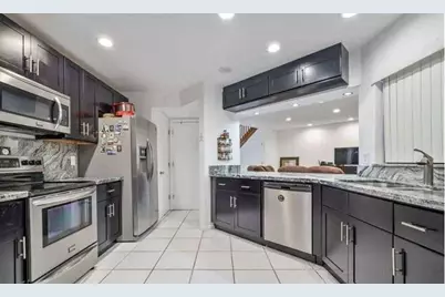 9231 W Sunrise Boulevard, Plantation, FL 33322 - Photo 11