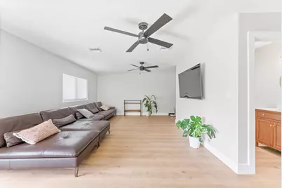 11510 NW 31st Place, Sunrise, FL 33323 - Photo 13