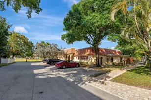 138 S Cypress Rd, Pompano Beach, FL 33060 - Photo 25