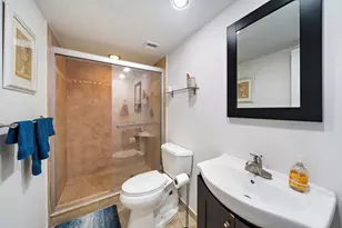 301 Lake Shore Dr, Lake Park, FL 33403 - Photo 35