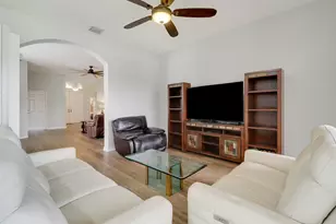 7077 Copperfield Cir, Lake Worth, FL 33467 - Photo 11