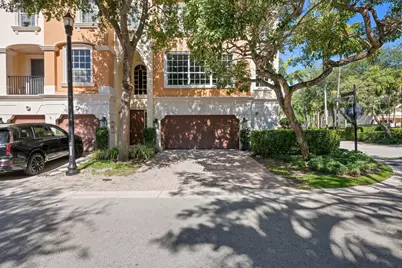 5675 NE Trieste Way, Boca Raton, FL 33487 - Photo 3