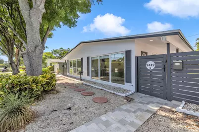 2412 NE 4th Street #W, Pompano Beach, FL 33062 - Photo 1