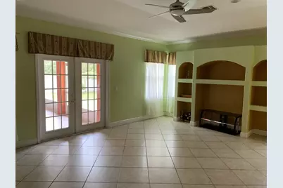 180 SW Oakridge Drive, Port Saint Lucie, FL 34984 - Photo 9