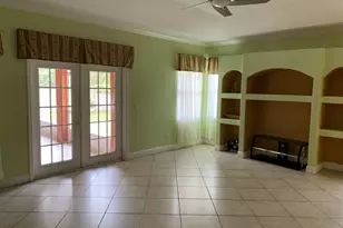 180 SW Oakridge Dr, Port Saint Lucie, FL 34984 - Photo 9