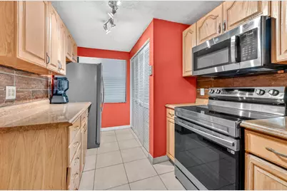 430 Commodore Drive #217, Plantation, FL 33325 - Photo 3