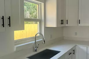 2747 Summit Blvd, West Palm Beach, FL 33406 - Photo 3