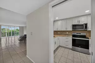 3503 Oaks Way, Pompano Beach, FL 33069 - Photo 3