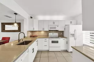 3714 Savoy Ln, West Palm Beach, FL 33417 - Photo 3