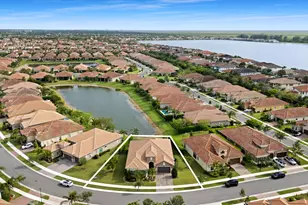 12110 Bastille Cir E, Parkland, FL 33076 - Photo 5