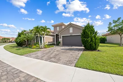 12110 Bastille Circle E, Parkland, FL 33076 - Photo 3