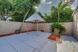 952 30th St, West Palm Beach, FL 33407 - Photo 7