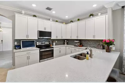 9062 Gulf Cove Drive, Wellington, FL 33467 - Photo 13