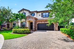 9062 Gulf Cove Dr, Wellington, FL 33467 - Photo 3
