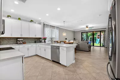9062 Gulf Cove Drive, Wellington, FL 33467 - Photo 13