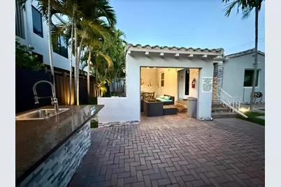 700 NE 17th Way, Fort Lauderdale, FL 33304 - Photo 3