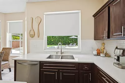 15073 Oak Chase Court, Wellington, FL 33414 - Photo 11