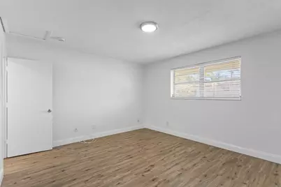 493 NW 43rd Street #7, Oakland Park, FL 33309 - Photo 27