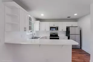 1293 NW 38th St, Miami, FL 33142 - Photo 5