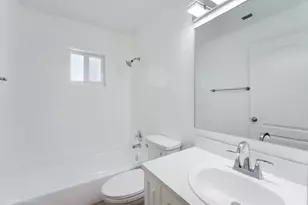 1293 NW 38th St, Miami, FL 33142 - Photo 11