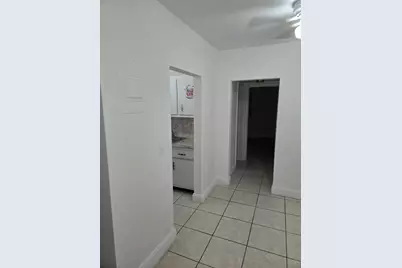 230 SW 11th Avenue #17, Hallandale Beach, FL 33009 - Photo 5