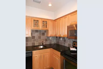1207 NE 12th Avenue, Fort Lauderdale, FL 33304 - Photo 15