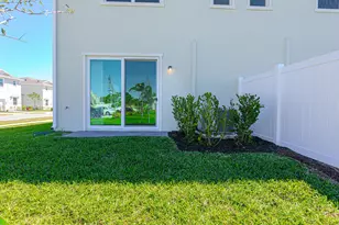 503 SE Rivergrass St, Port Saint Lucie, FL 34984 - Photo 9