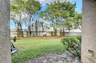 2036 Marsh Harbor Dr, West Palm Beach, FL 33404 - Photo 21