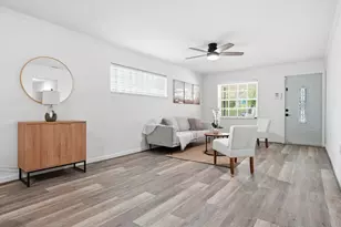 460 NW 136th St, North Miami, FL 33168 - Photo 5