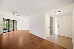5701 Camino Del Sol, Boca Raton, FL 33433 - Photo 3