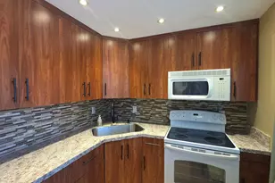 600 NE 2nd St, Dania Beach, FL 33004 - Photo 3