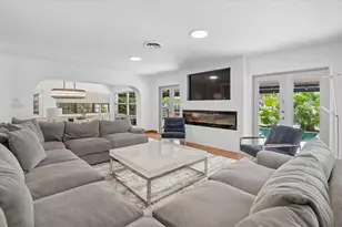 325 Coconut Isle Dr, Fort Lauderdale, FL 33301 - Photo 3