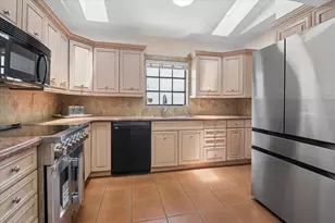 325 Coconut Isle Dr, Fort Lauderdale, FL 33301 - Photo 5