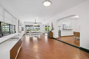 325 Coconut Isle Dr, Fort Lauderdale, FL 33301 - Photo 11
