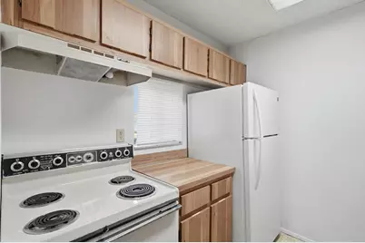 7900 NW 50th Street #204, Lauderhill, FL 33351 - Photo 7