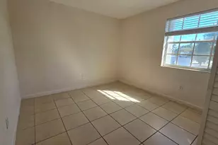 1290 NE 142nd St, North Miami, FL 33161 - Photo 5