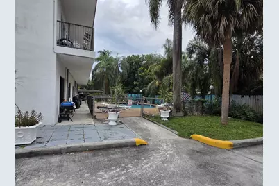 2514 Taylor #11, Hollywood, FL 33020 - Photo 11
